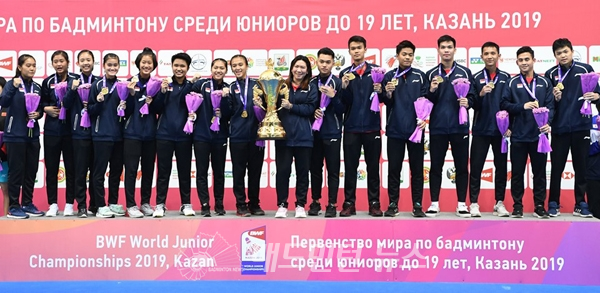 사진 2019 세계주니어배드민턴선수권대회 혼합단체전 우승을 차지한 인도네시아, 대회 조직위원회