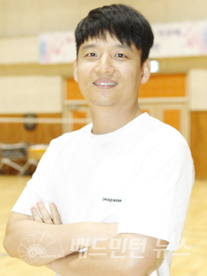 사진 하안중학교 송성진 코치, 배드민턴 뉴스 DB
