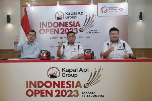 사진 인도네시아배드민턴협회 관계자들이 기자회견을 갖고 2023 인도네시아오픈배드민턴선수권대회 개회를 알리고 있다. 인도네시아배드민턴협회 