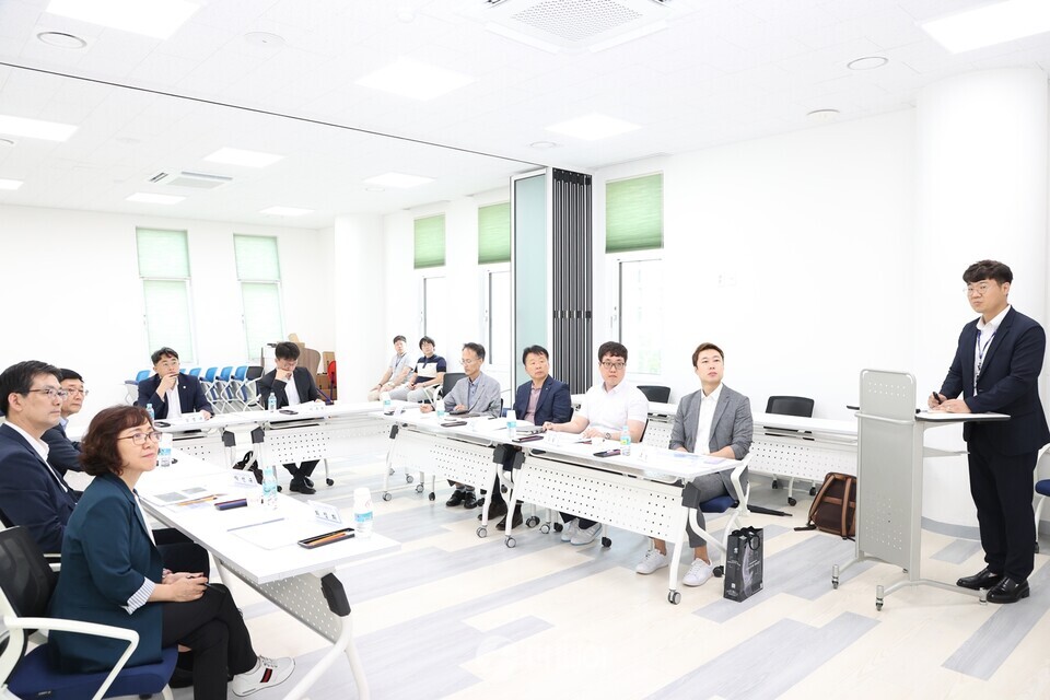 산업부 충북도 등 그린수소중심도시 충주 현장 방문 / 사진제공=충주시