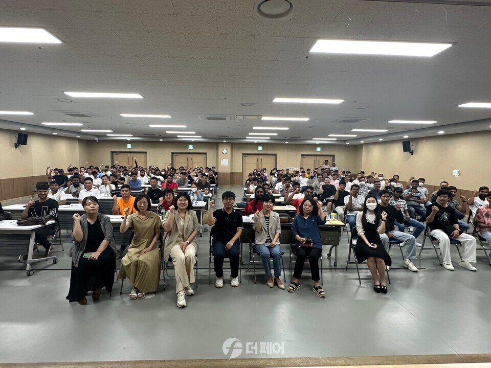 외국인 근로자 사회통합프로그램 한국어교육 주말반 개강 / 사진제공=충주시