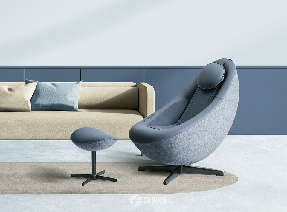 코웨이 비렉스 페블체어 헤이지 블루 이미지 / 사진제공=코웨이