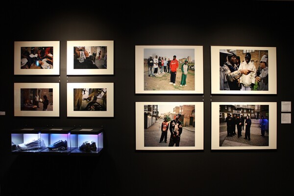 1998년부터 그라임 아티스트들의 사진을 찍은 사이먼 히틀리의 사진들
