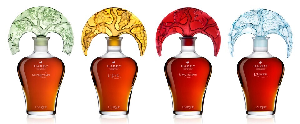 하이트진로가 프랑스 꼬냑 제조사’ 하디(Hardy)의 최상위 라인인 ‘라리크 포시즌(Lalique 4 seasons)를 국내에 처음 선보인다. 왼쪽부터 봄, 여름, 가을, 겨울 순 / 사진제공=하이트진로