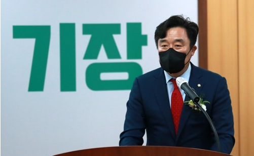 사진=연합뉴스 / 정 의원 “내년 가덕도신공항 건설공단 출범 위해 노력할 것”