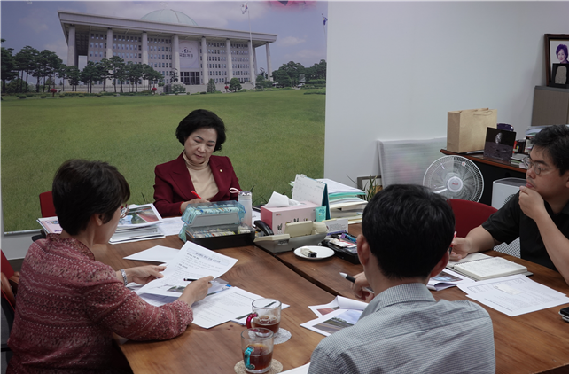 사진제공=조명희 의원실 / 간담회에 참석한 조명희 의원
