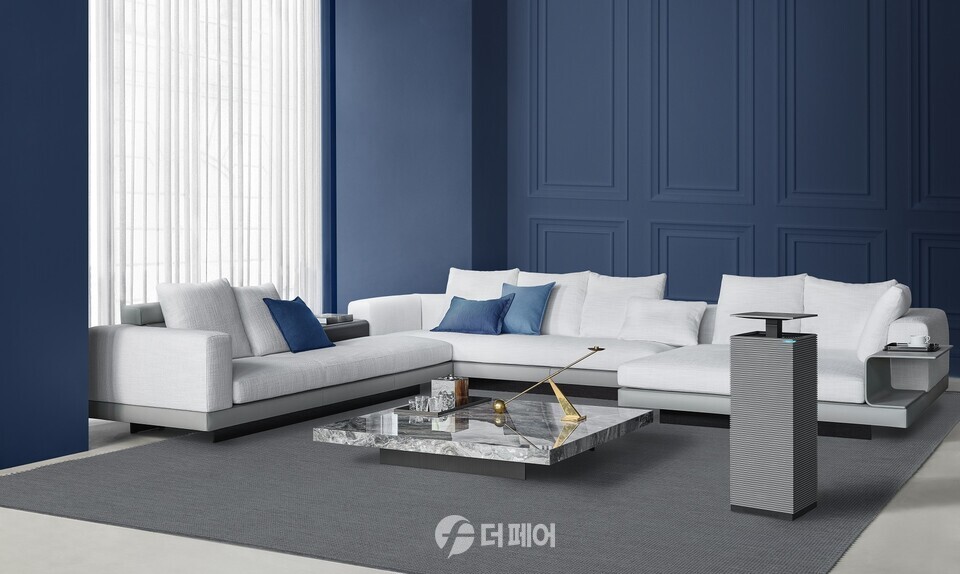 코웨이가 새로 출시한 '노블 공기청정기 2' 제품 인테리어 이미지 / 사진제공=코웨이