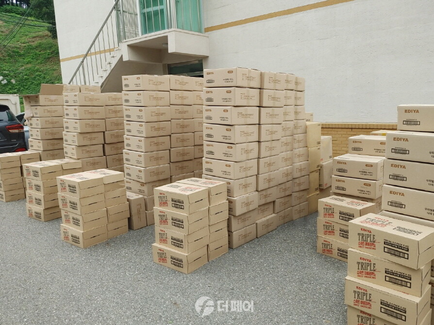 이디야커피, 국군의 날 맞아 ‘특전사 귀성부대’에 후원 물품 전달 / 사진제공=이디야커피