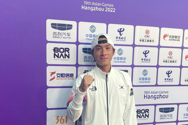 사진 2022 항저우 아시안게임 테니스 남자단식과 남자복식 4강에 오르며 동메달 2개를 확보한 홍성찬, 대한테니스협회