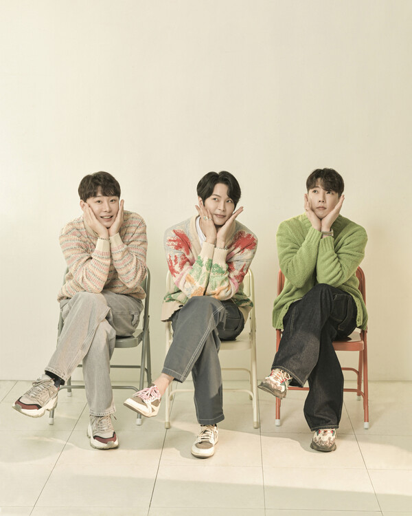 가수 플릭스, 가을 발라드 신곡 '바보처럼' 발표