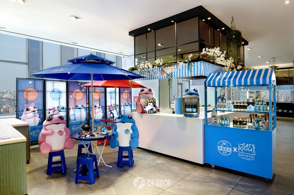 노보텔 동대문 내 레스토랑 잇츠두껍포차 이미지 / 사진제공=하이트진로