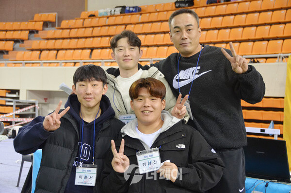 사진 제34회 대구광역시장기 생활체육배드민턴대회 참가자들