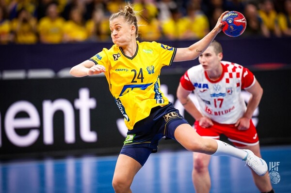 사진 2023 세계여자핸드볼선수권대회 올스타팀 라이트 윙 : 나탈리 허그만(스웨덴), 국제핸드볼연맹