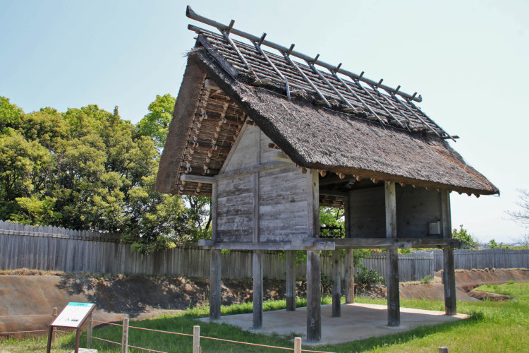 교토시 동부 시가현에 위치한 요시노가리 역사공원