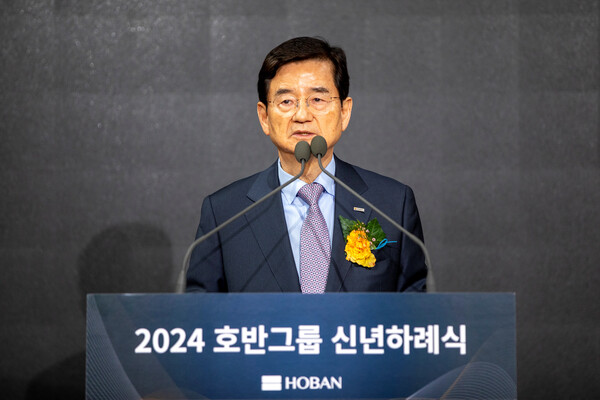 사진제공=호반그룹 / 신년사하는 김선규 호반그룹 회장