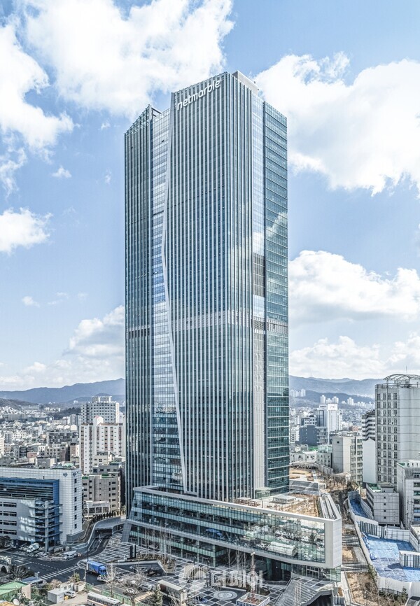 코웨이 신사옥 G-tower 전경 / 사진제공=코웨이