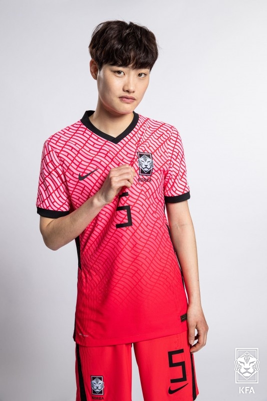 사진제공=대한축구협회 / 지난 2020년 국가대표팀 유니폼 신규 디자인 공개 당시 모델로 발탁됐던 홍혜지 선수