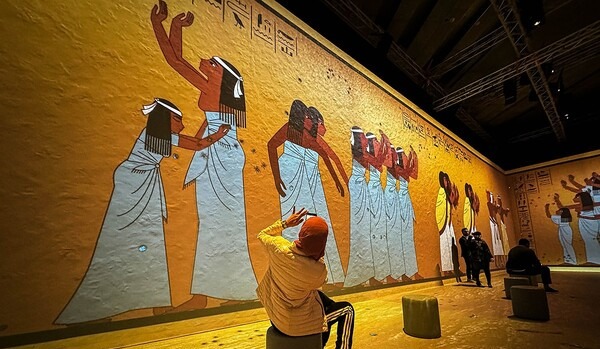 지난해 이집트 대박물관을 찾은 관광객들 / 사진=신화통신/연합뉴스