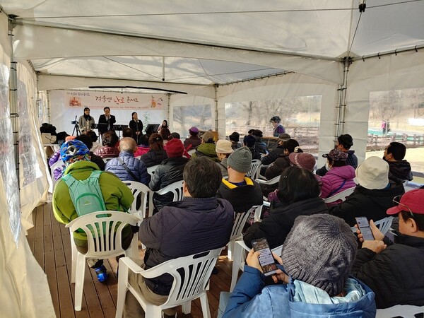 사진제공=의정부시 / 중랑천 발물쉼터 난로콘서트