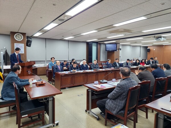 정책건의 회의 사진