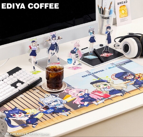사진제공=이디야커피 / 이디야커피와 블루 아카이브 협업 상품 홍보 이미지