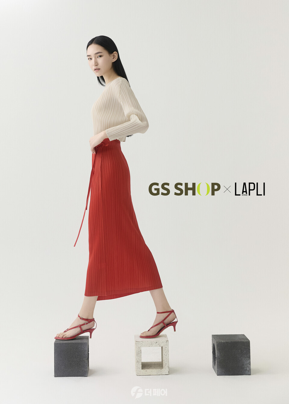 GS샵이 직접 협력사를 찾아가서 소싱한 단독 상품 라플리 플리츠 의류를 론칭한다 / 사진제공=GS샵