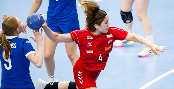 사진 2024 파리 올림픽 핸드볼 여자부 최종 예선 2차전 일본과 영국의 경기 모습, 국제핸드볼연맹(IHF)