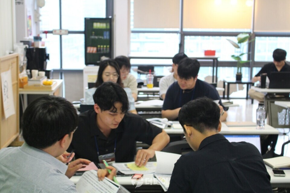 이랜드 그룹 전략기획 본부 ESI 프로젝트 활동 모습 / 사진제공=이랜드