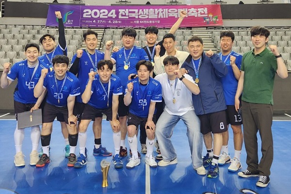 사진 2024 전국 생활체육대축전 핸드볼 경기 우승을 차지한 인천 Thatcher CLUB, 사진 제공=대한핸드볼협회
