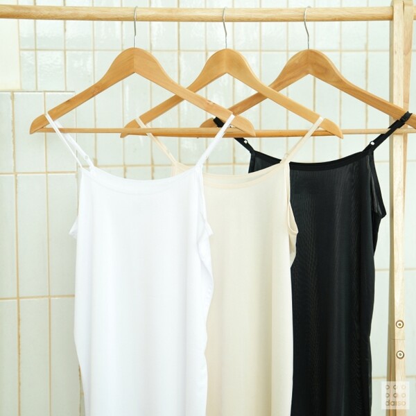 사진제공=다이소 / S/S 패션의류 냉감 케미솔