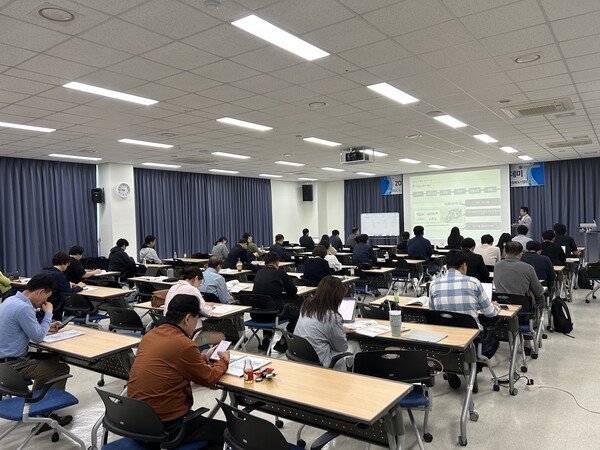 사진제공=충주시 / 충주시 수출기업 위기관리 및 통상아카데미 현장 사진