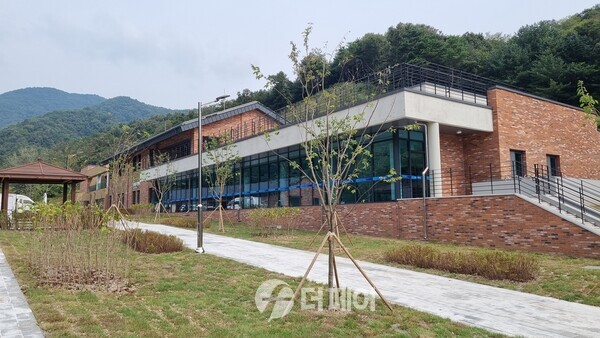 사진제공=충주시 / 유기농체험센터 전경 사진 