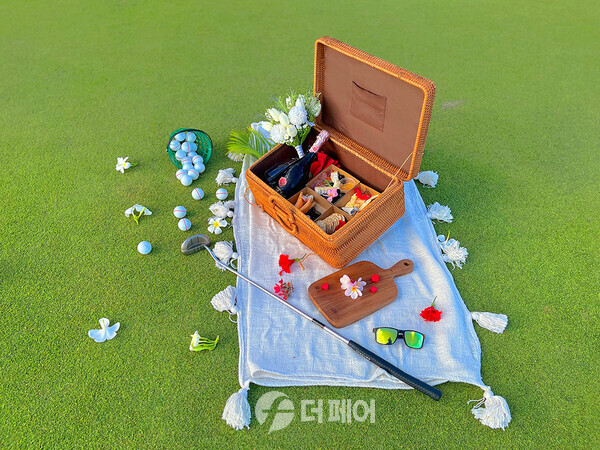 사진제공=이랜드파크 / 코럴 오션 리조트 사이판 이색프로그램 트와일라잇 와인 브리즈 홍보 사진