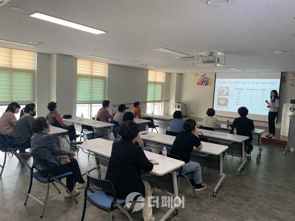 사진제공=충주시 / 충주시 보건소 재가암 환자 영양관리교육 실시 현장 사진