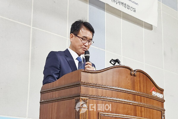 사진 심용현 전북특별자치도 배드민턴협회장