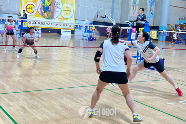 사진 2024 박주봉배 국제배드민턴대회 경기 모습