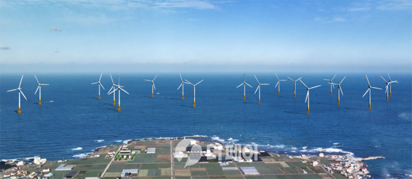 사진제공=KB국민은행 /  제주한림해상풍력발전소 전경 사진