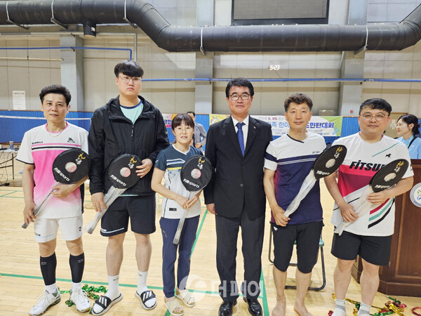 사진 2024 전북 가족 한마당 배드민턴대회 경품 추첨