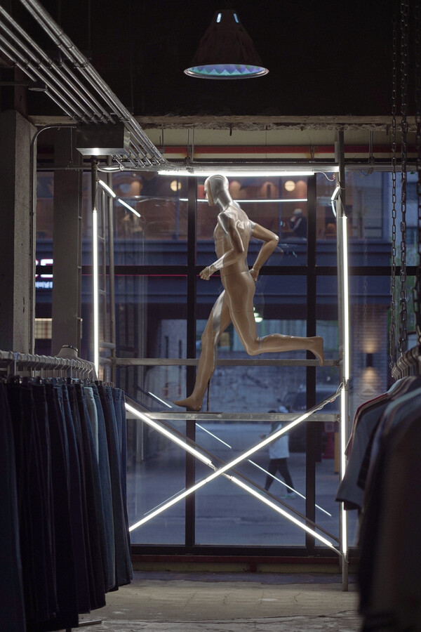 '아웃핏', 지역사회 기여 위해 스튜디오 및 온라인 사무실 신규 오픈/사진제공=아웃핏