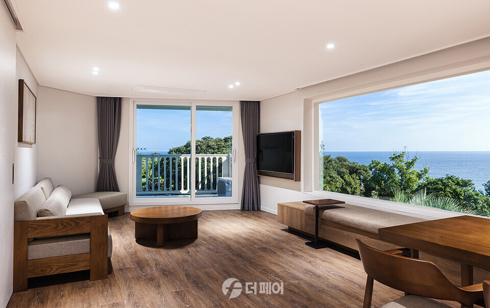 이랜드파크 켄싱턴리조트 제주중문 노블리안 객실 / 사진제공=이랜드파크