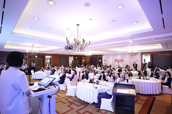 셀퓨전씨 엑스퍼트 신제품 론칭 기념 심포지엄 행사 전경
