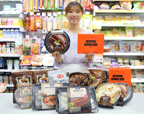 GS25는 매년 7월 복날 시즌에 선보이는 ‘간편 보양식’ 신제품 6종을 평년보다 1~2주일 앞당겨 출시했다.