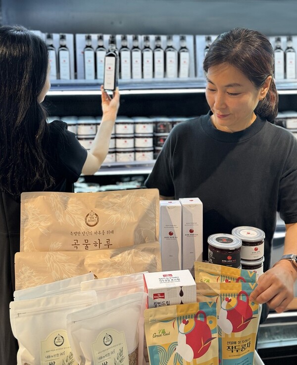 킴스클럽 강남점에서 청년농업인 제품을 판매 중이다. 사진= 이랜드리테일