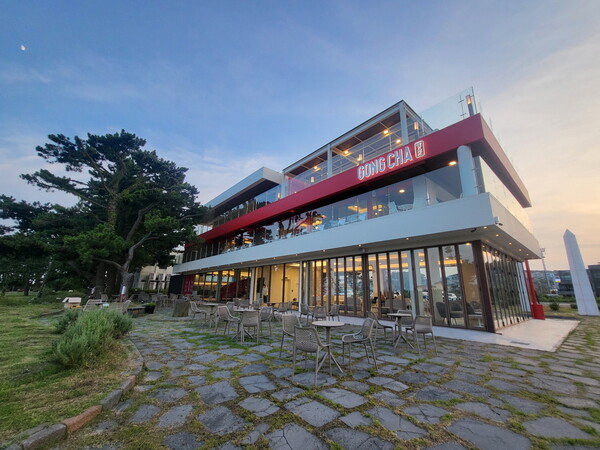 공차 울산 간절곶점 매장 전경. 사진=공차코리아