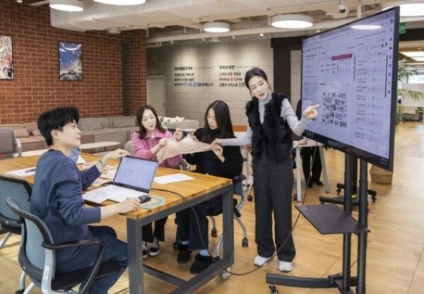 온라인몰 GS샵은 작년 하반기 약 6000만건의 고객 의견(Voice Of Customers)을 AI 기술로 분석할 수 있는 ‘VOC 인사이트’ 서비스를 오픈했다. 사진=GS리테일