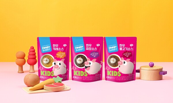  하림의 어린이식 브랜드 푸디버디는 육아와 맞벌이로 바쁜 엄마아빠가 편하게 우리 아이의 맛과 영양을 챙길 수 있도록 도와주는 덮밥소스 ‘한우 소스’ 3종을 출시했다고 30일 밝혔다. 사진= 하림