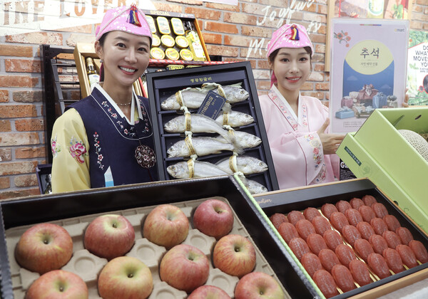  이마트가 추석 선물세트 사전예약을 시작한다. 8월 2일부터 9월 6일까지 총 36일간 추석 사전예약 프로모션을 진행한다.  사진= 이마트