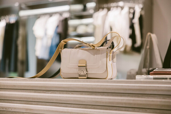 ㈜하이라이트브랜즈가 운영하는 패션복합문화공간 ‘타입일레븐(TYPE ELEVEN)’이 3개 브랜드 연합 기획전 ‘MMS’를 진행한다고 5일 밝혔다.  사진= ㈜하이라이트브랜즈