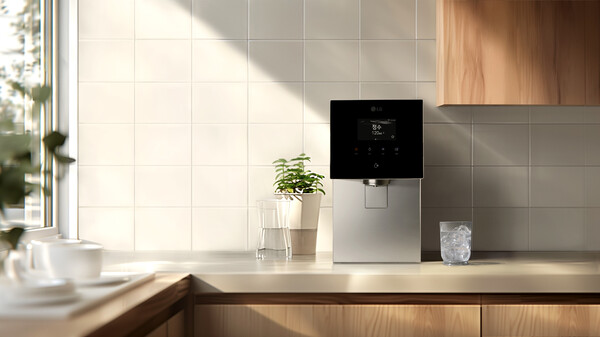 LG전자가 5일 정수기내 얼음을 냉동 보관하는 LG 퓨리케어 오브제컬렉션 얼음정수기를 출시했다. 이미지는 LGE 얼음정수기. 사진= LG전자