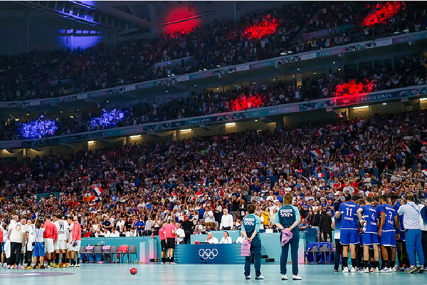 사진 2024 파리 올림픽 남자 핸드볼 8강 프랑스와 독일의 경기가 열린 스타드 피에르 모루아 경기장